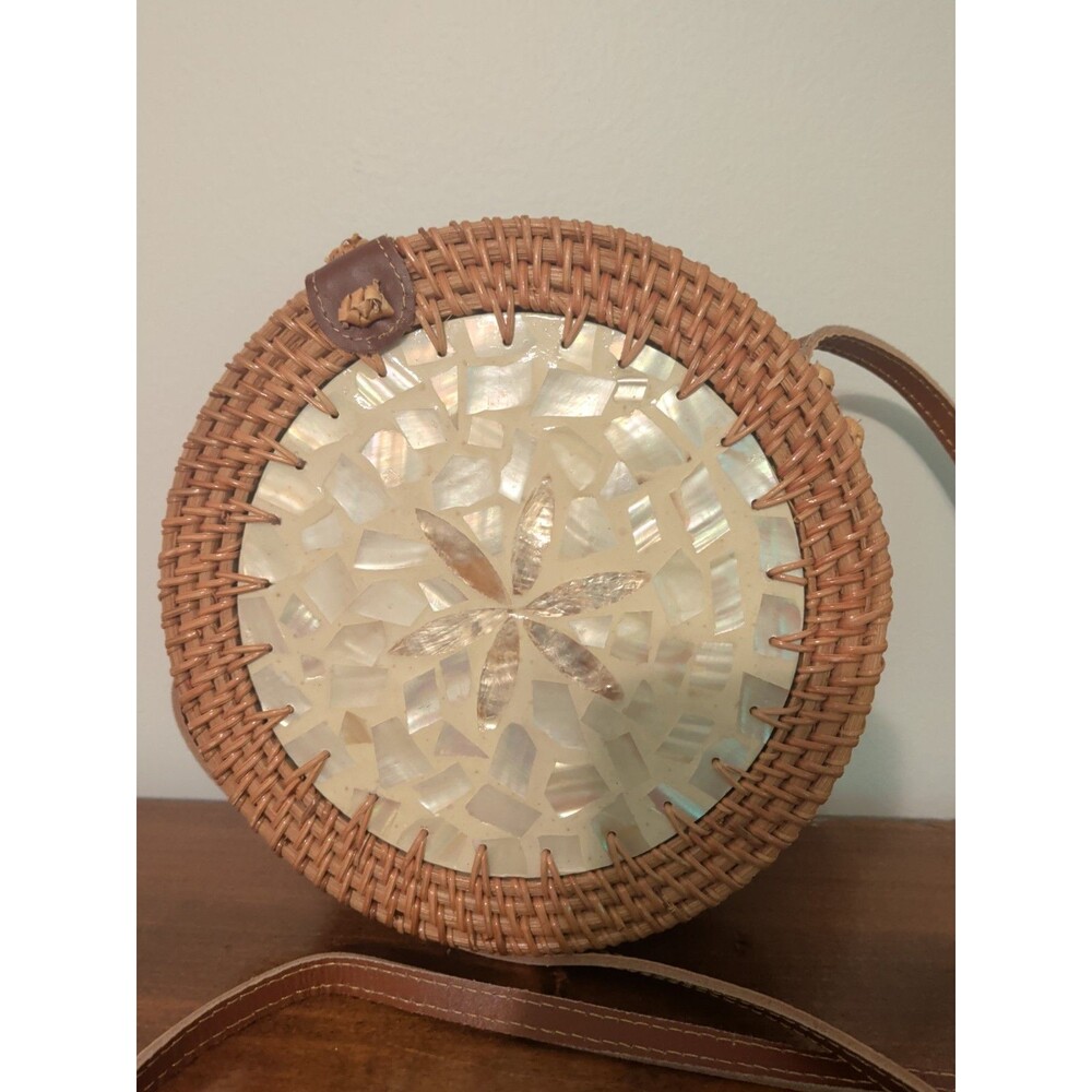 Round Rattan Shell Mother Of Pearl Tassel Crossbody Purse 7.75” Boho Beach